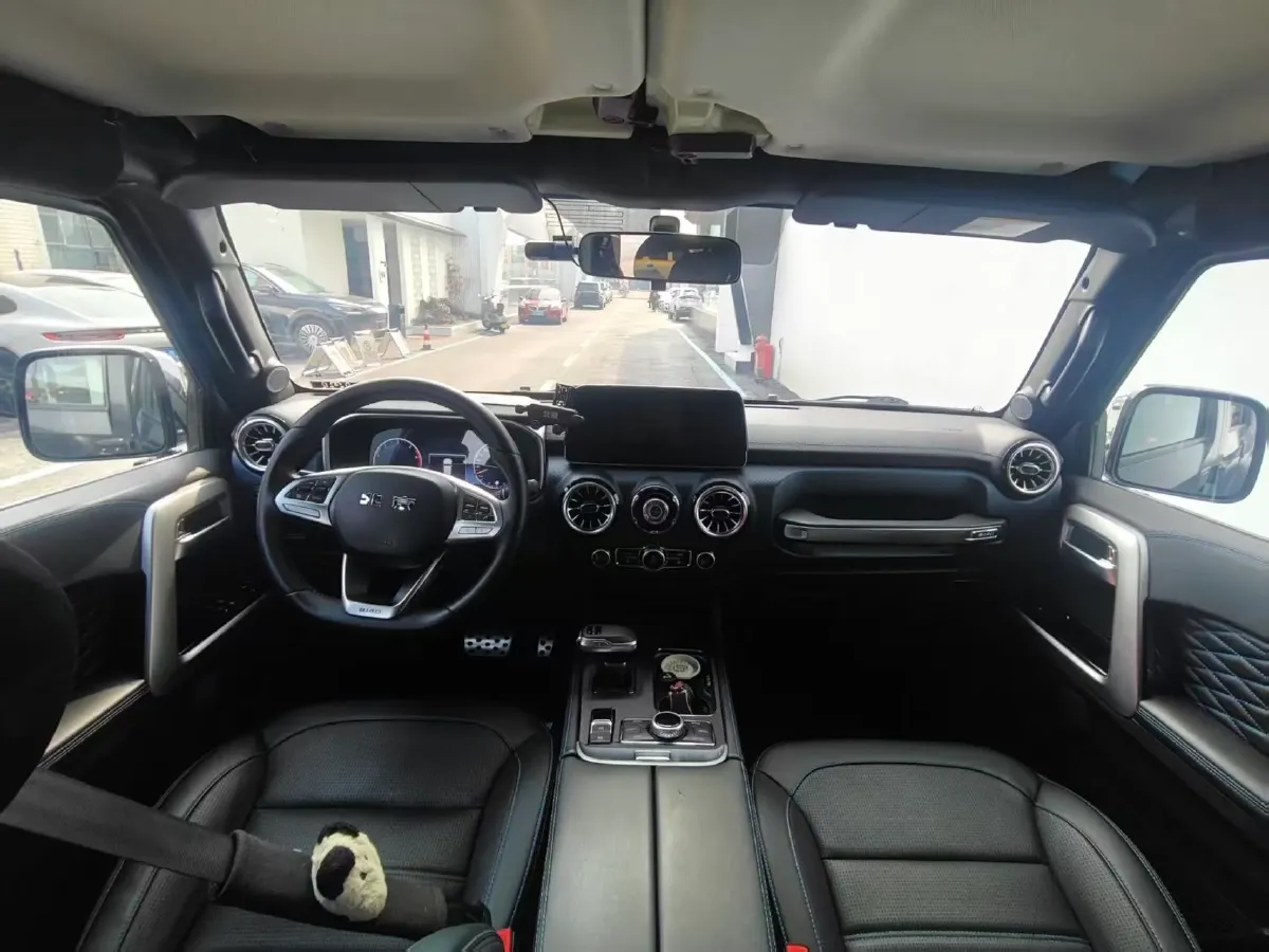 2024 Beijing BJ40 2.0T 163HP L4 8AT,autocango,china used car exporter,china ev exporter,chinese used car exporter,chinese used ev exporter