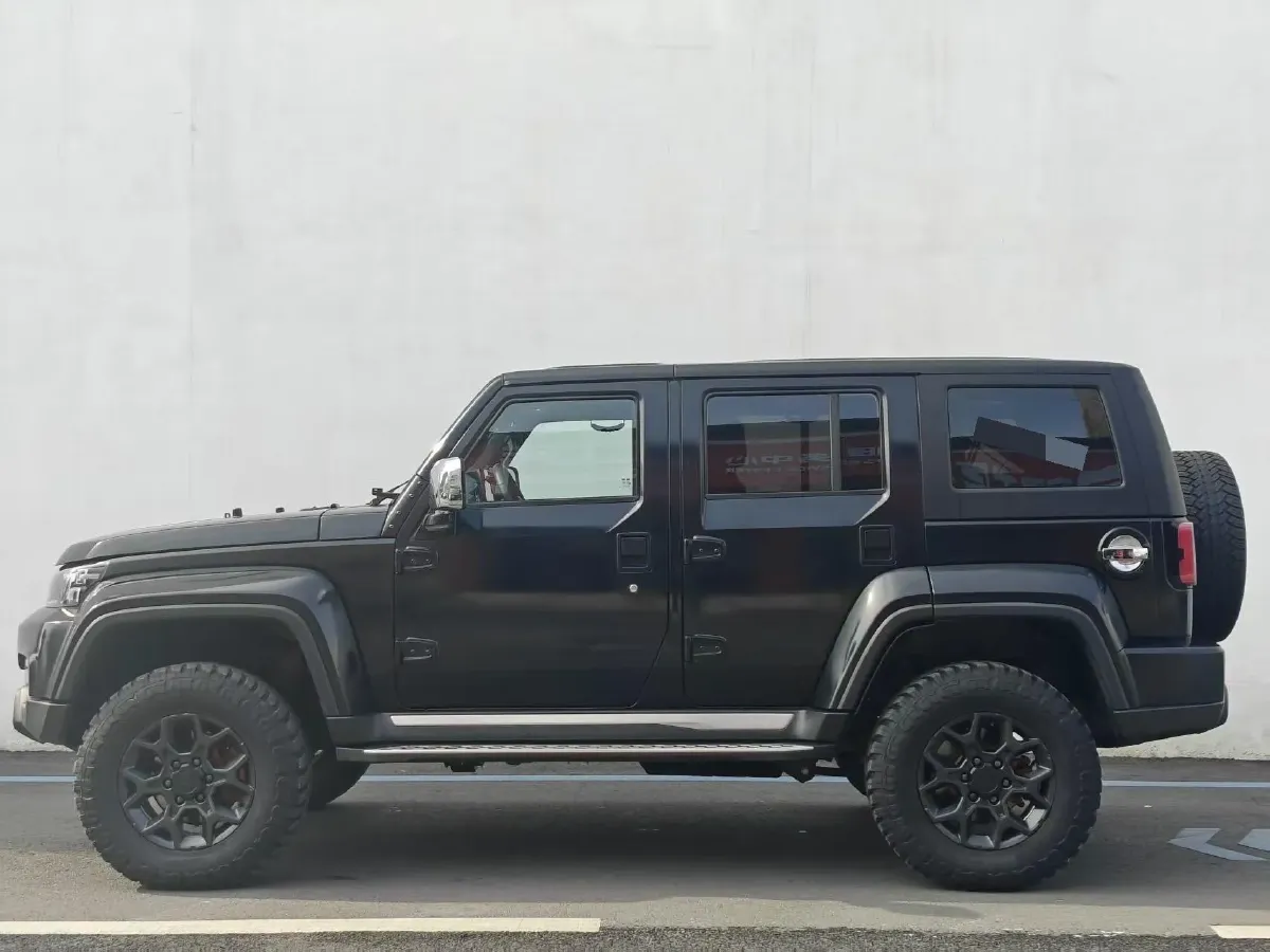 2024 Beijing BJ40 2.0T 163HP L4 8AT,autocango,china used car exporter,china ev exporter,chinese used car exporter,chinese used ev exporter