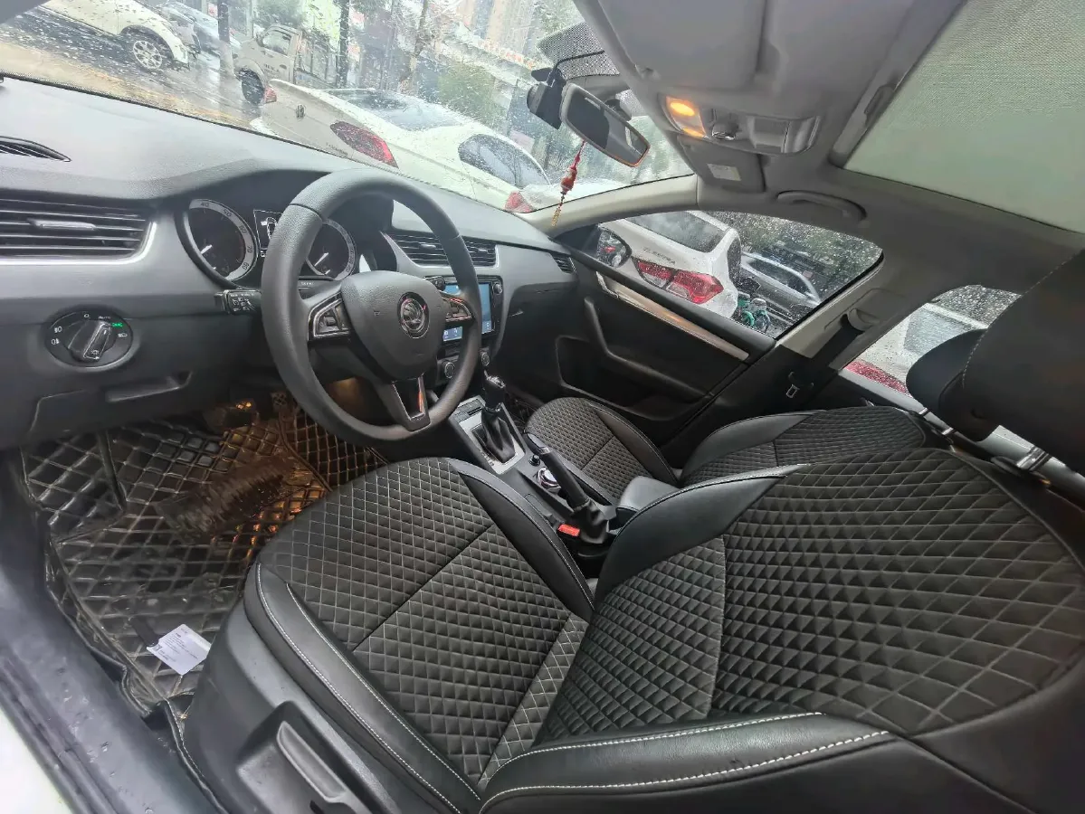2019 Skoda Octavia 1.4T 150HP L4 7DCT,autocango,china used car exporter,china ev exporter,chinese used car exporter,chinese used ev exporter