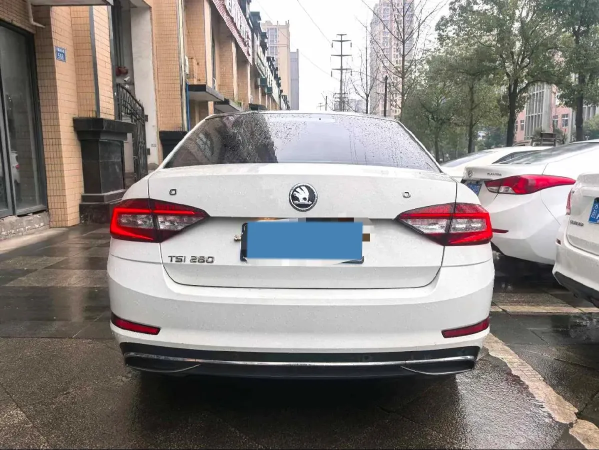 2019 Skoda Octavia 1.4T 150HP L4 7DCT,autocango,china used car exporter,china ev exporter,chinese used car exporter,chinese used ev exporter