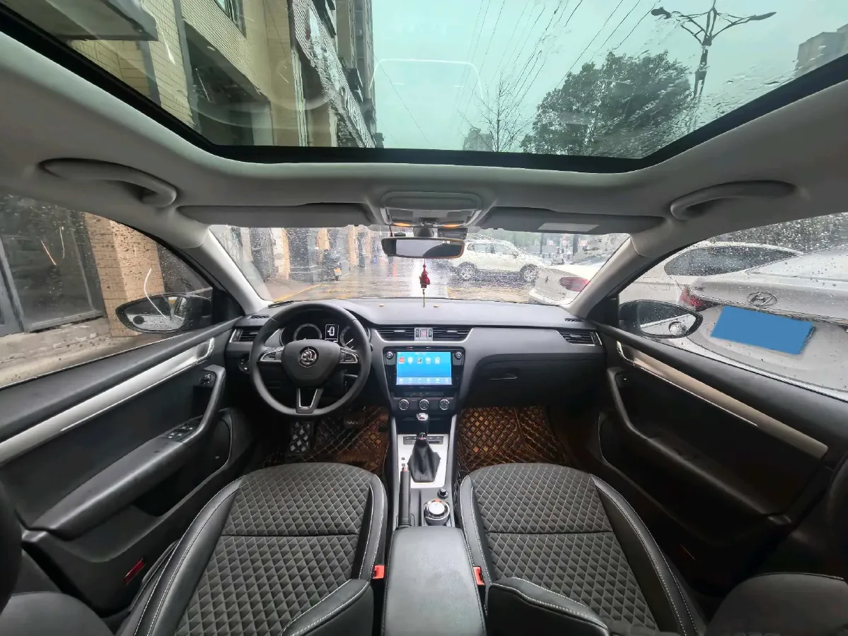 2019 Skoda Octavia 1.4T 150HP L4 7DCT,autocango,china used car exporter,china ev exporter,chinese used car exporter,chinese used ev exporter