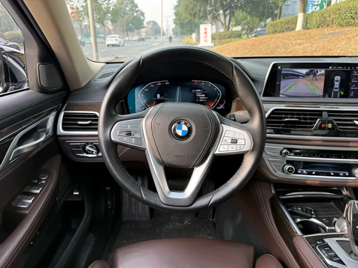 2021 BMW 7 Series 2.0T 265HP L4 8AT,autocango,china used car exporter,china ev exporter,chinese used car exporter,chinese used ev exporter