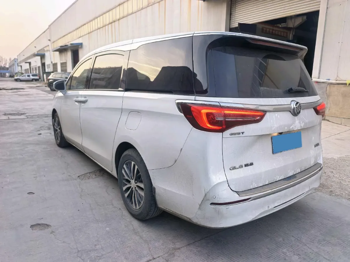 2022 Buick GL8 2.0T 237HP L4 9AT,autocango,china used car exporter,china ev exporter,chinese used car exporter,chinese used ev exporter