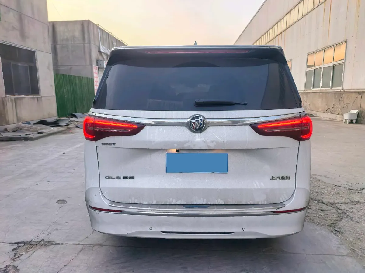 2022 Buick GL8 2.0T 237HP L4 9AT,autocango,china used car exporter,china ev exporter,chinese used car exporter,chinese used ev exporter