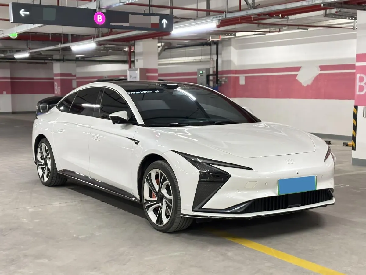 2022 IM L7 BEV 90KWH,autocango,china used car exporter,china ev exporter,chinese used car exporter,chinese used ev exporter