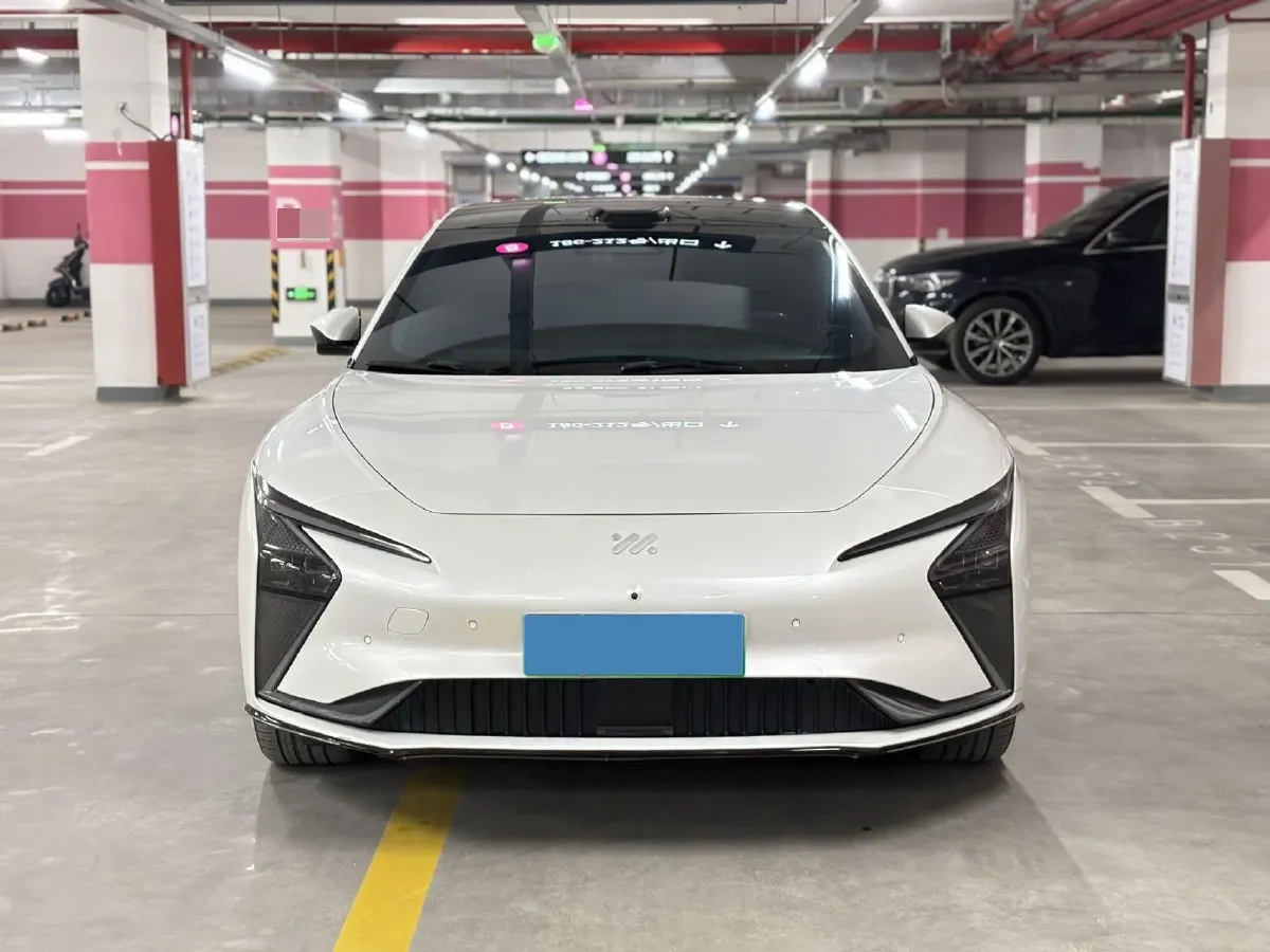 2022 IM L7 BEV 90KWH,autocango,china used car exporter,china ev exporter,chinese used car exporter,chinese used ev exporter