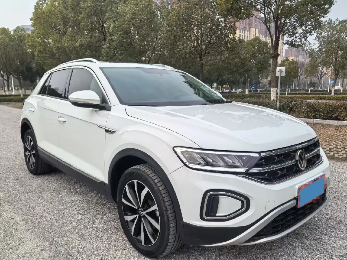 2024 Volkswagen T-Roc 1.4T 150HP L4 7DCT,autocango,china used car exporter,china ev exporter,chinese used car exporter,chinese used ev exporter