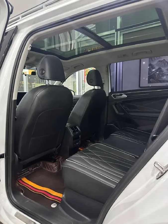 2023 Volkswagen Tiguan L 1.5T 160HP L4 7DCT,autocango,china used car exporter,china ev exporter,chinese used car exporter,chinese used ev exporter