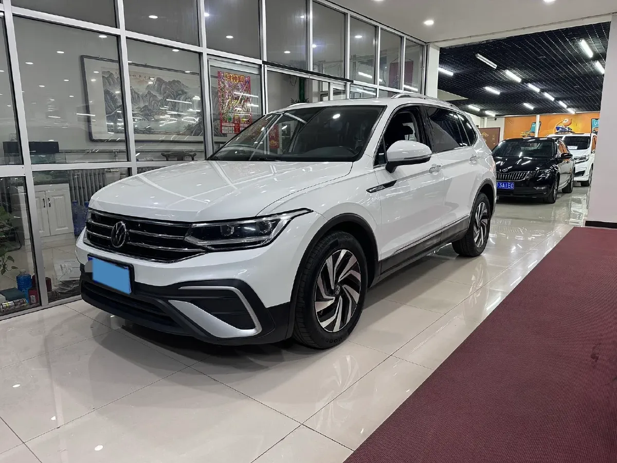 2023 Volkswagen Tiguan L 1.5T 160HP L4 7DCT,autocango,china used car exporter,china ev exporter,chinese used car exporter,chinese used ev exporter