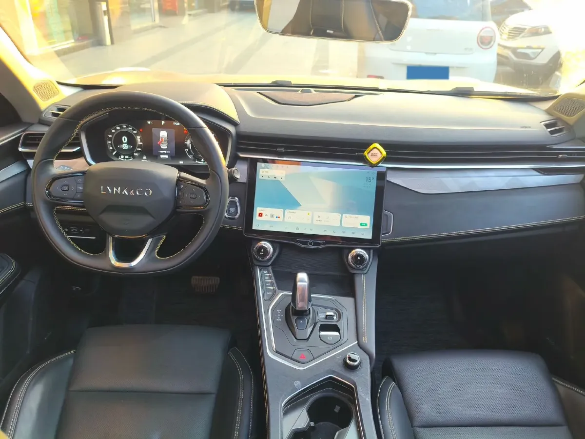 2023 MAXUS Interstellar 2.0T 261HP L4 8AT,autocango,china used car exporter,china ev exporter,chinese used car exporter,chinese used ev exporter