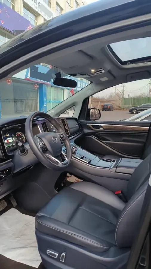 2021 GAC Trumpchi M8 2.0T 252HP L4 8AT,autocango,china used car exporter,china ev exporter,chinese used car exporter,chinese used ev exporter