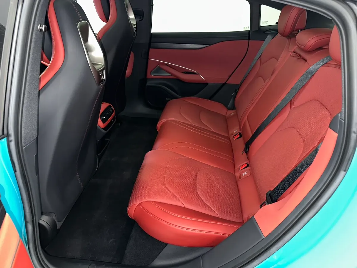 2024 MI SU7 BEV 94.3KWH,autocango,china used car exporter,china ev exporter,chinese used car exporter,chinese used ev exporter