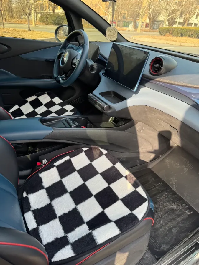 2021 Ford Escort 1.5L 122HP L3 6AT,autocango,china used car exporter,china ev exporter,chinese used car exporter,chinese used ev exporter