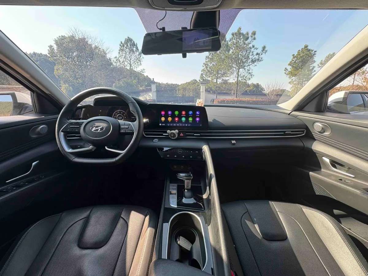 2022 Hyundai Elantra 1.5L 115HP L4 CVT,autocango,china used car exporter,china ev exporter,chinese used car exporter,chinese used ev exporter