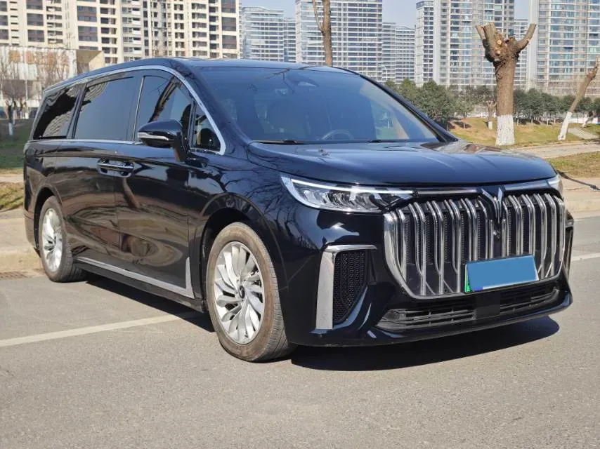 2024 Voyah Dream 1.5T 150HP L4 PHEV 43KWH,autocango,china used car exporter,china ev exporter,chinese used car exporter,chinese used ev exporter