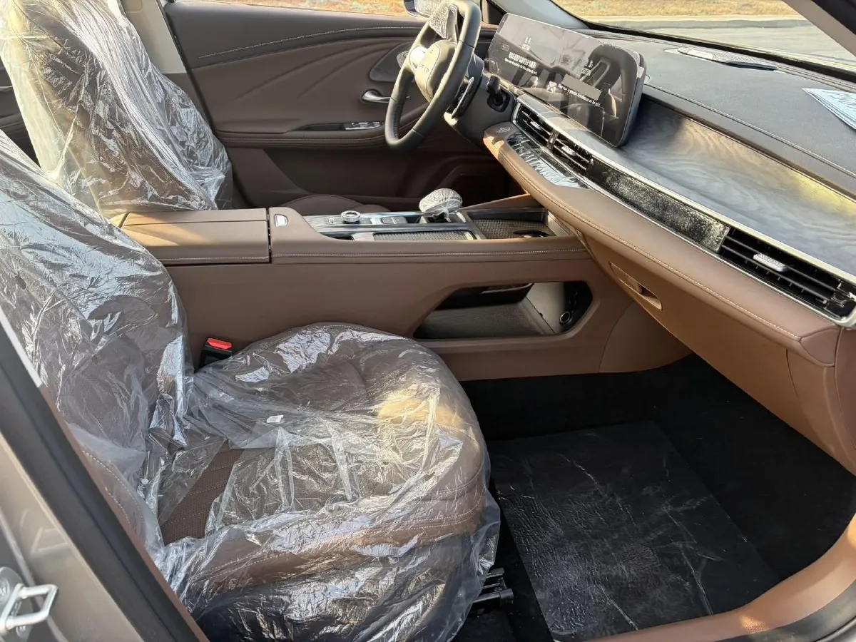 2025 Chery Arrizo 8 2.0T 254HP L4 7DCT,autocango,china used car exporter,china ev exporter,chinese used car exporter,chinese used ev exporter