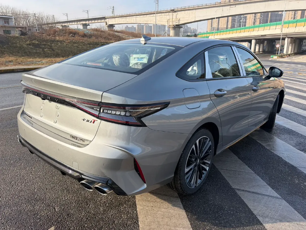 2025 Chery Arrizo 8 2.0T 254HP L4 7DCT,autocango,china used car exporter,china ev exporter,chinese used car exporter,chinese used ev exporter