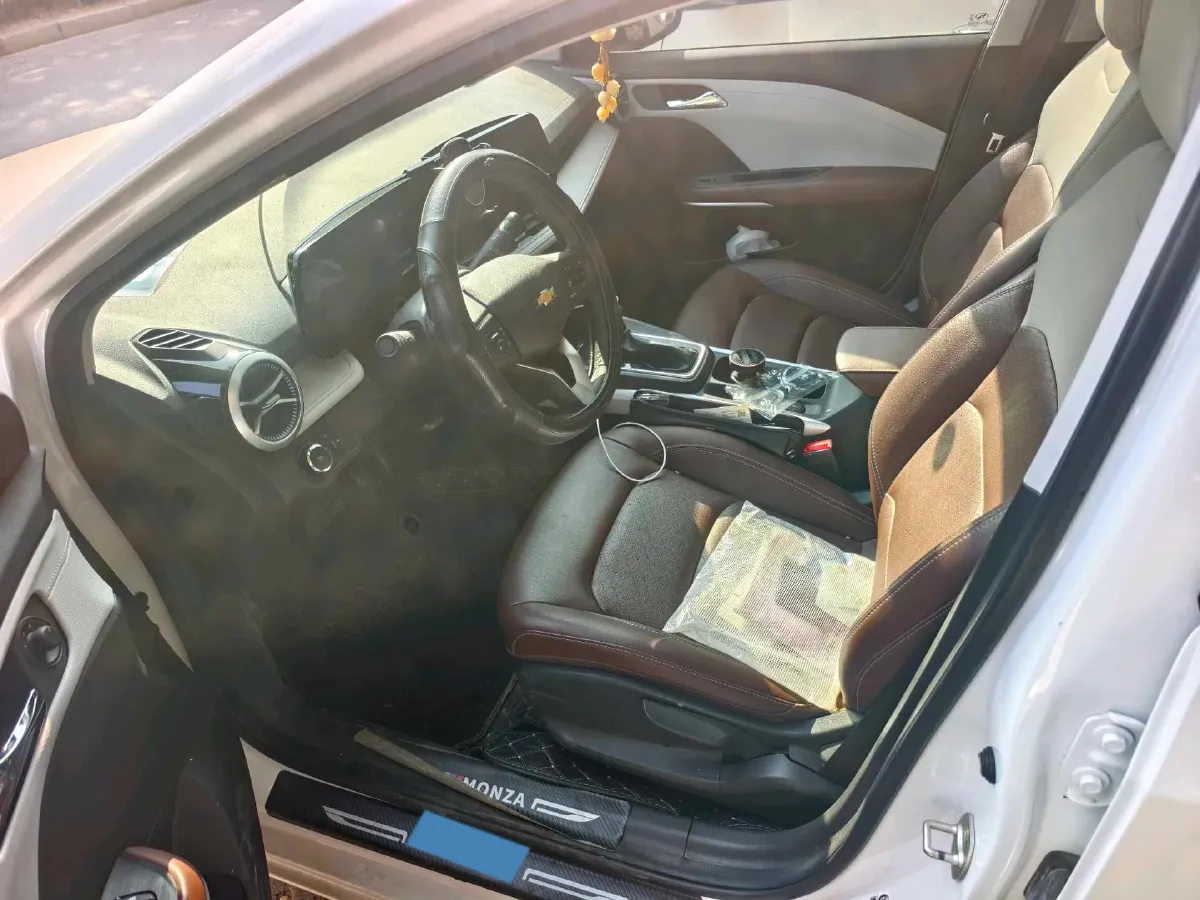 2024 Chevrolet Monza 1.5L 113HP L4 6DCT,autocango,china used car exporter,china ev exporter,chinese used car exporter,chinese used ev exporter