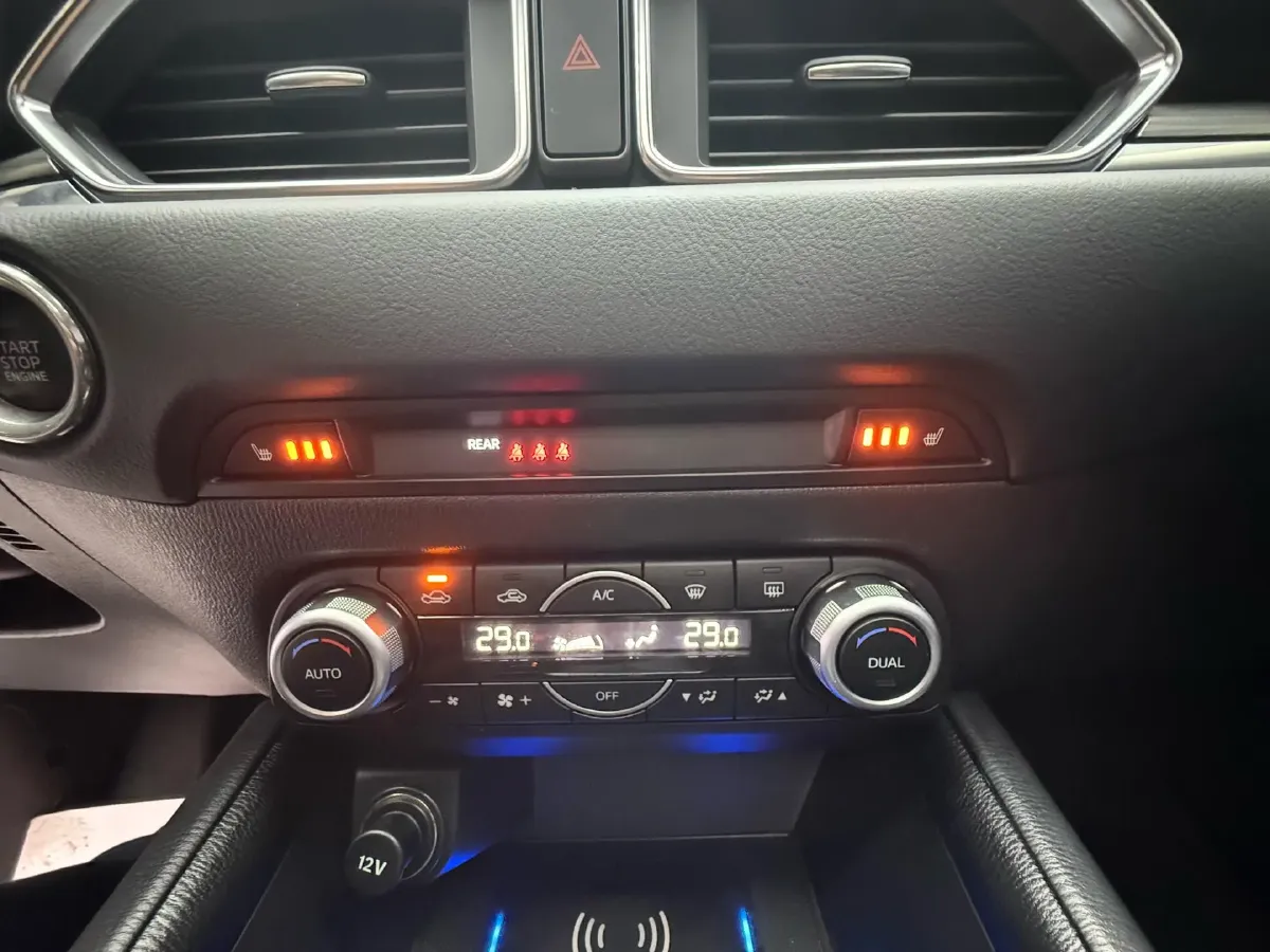 2022 MAXUS XinTu V90 2.0T 150HP L4 6AT,autocango,china used car exporter,china ev exporter,chinese used car exporter,chinese used ev exporter