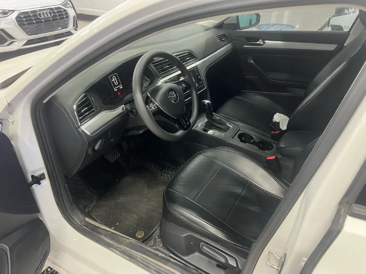 2019 Volkswagen T-Cross 1.4T 150HP L4 7DCT,autocango,china used car exporter,china ev exporter,chinese used car exporter,chinese used ev exporter