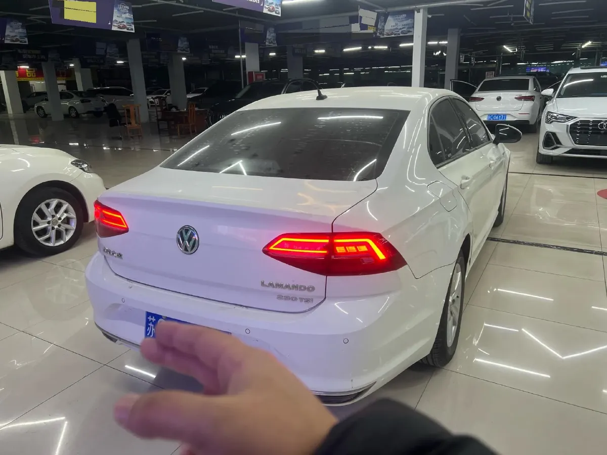 2019 Volkswagen T-Cross 1.4T 150HP L4 7DCT,autocango,china used car exporter,china ev exporter,chinese used car exporter,chinese used ev exporter