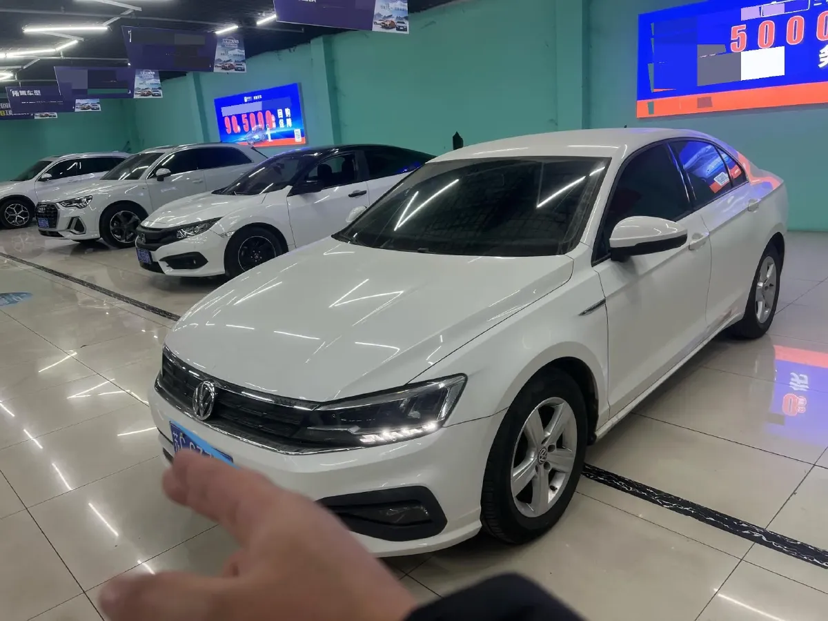 2019 Volkswagen T-Cross 1.4T 150HP L4 7DCT,autocango,china used car exporter,china ev exporter,chinese used car exporter,chinese used ev exporter