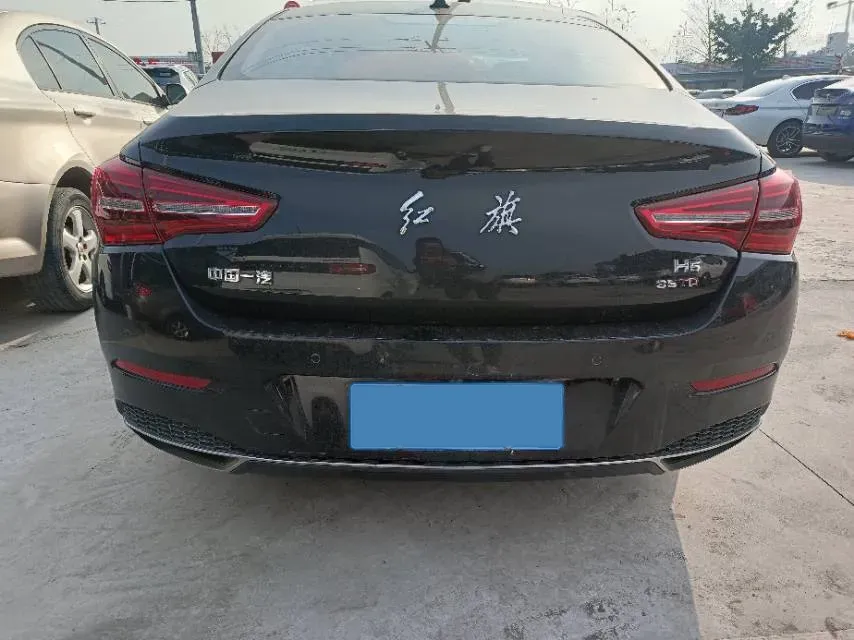 2022 HongQi H5 1.8T 197HP L4 6AT,autocango,china used car exporter,china ev exporter,chinese used car exporter,chinese used ev exporter