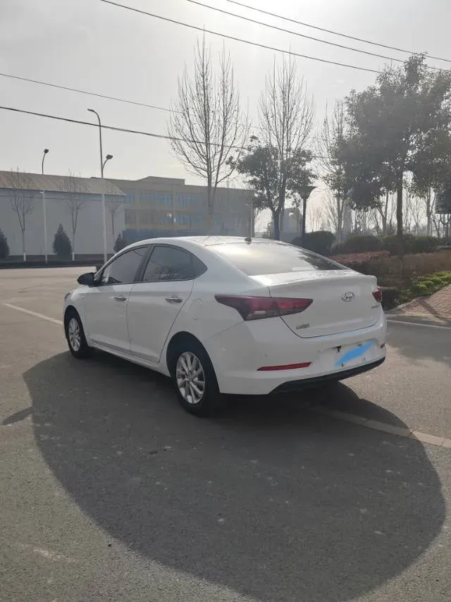 2016 Hyundai Verna 1.4L 100HP L4 6AT,autocango,china used car exporter,china ev exporter,chinese used car exporter,chinese used ev exporter