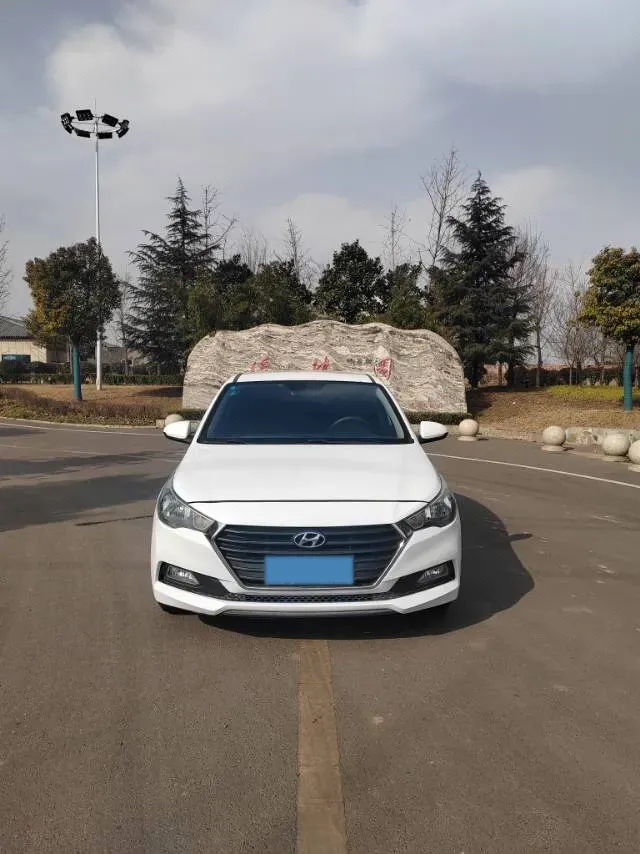2016 Hyundai Verna 1.4L 100HP L4 6AT,autocango,china used car exporter,china ev exporter,chinese used car exporter,chinese used ev exporter