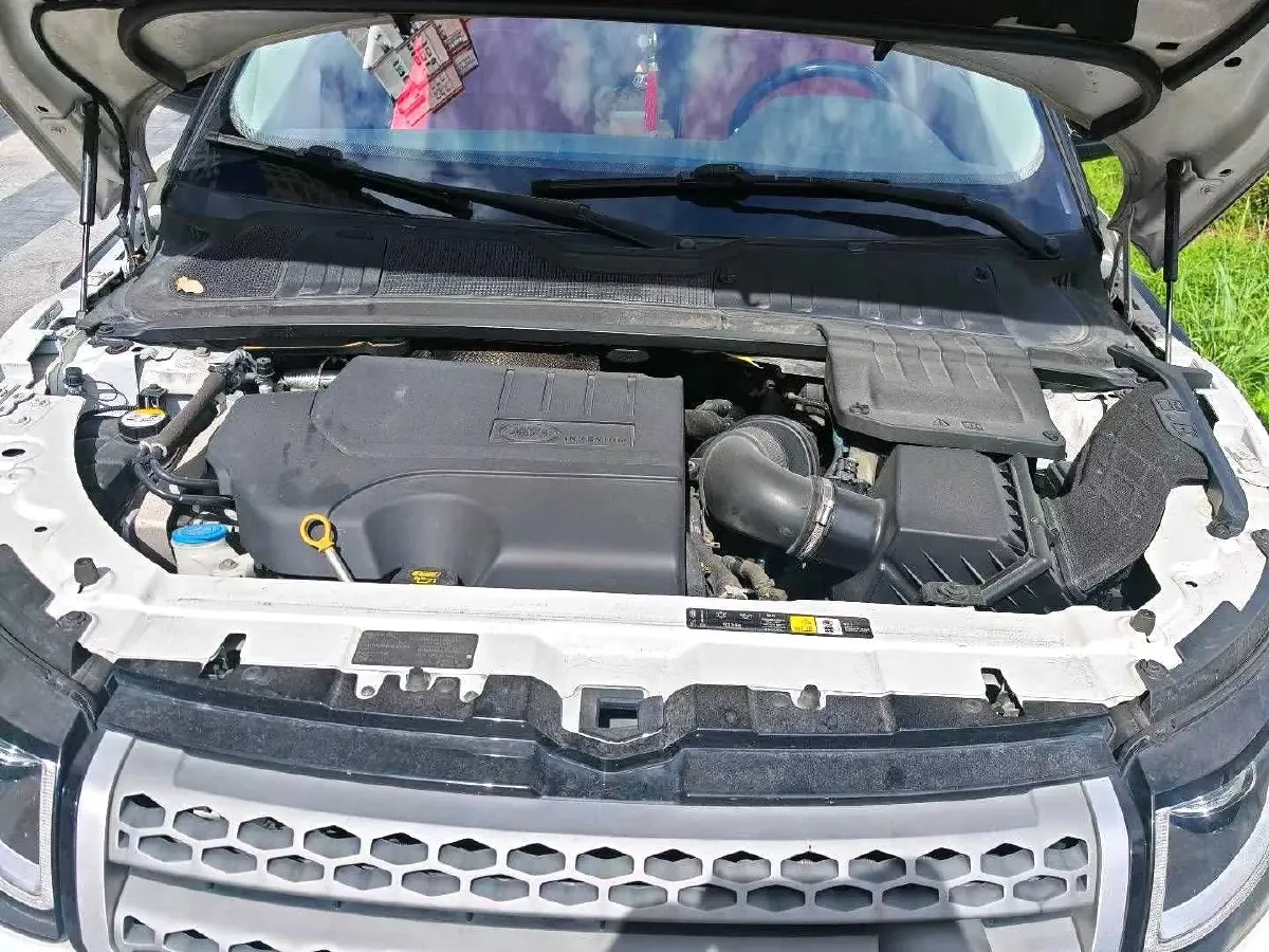 2018 Land Rover Range Rover Evoque 2.0T 241HP L4 9AT,autocango,china used car exporter,china ev exporter,chinese used car exporter,chinese used ev exporter