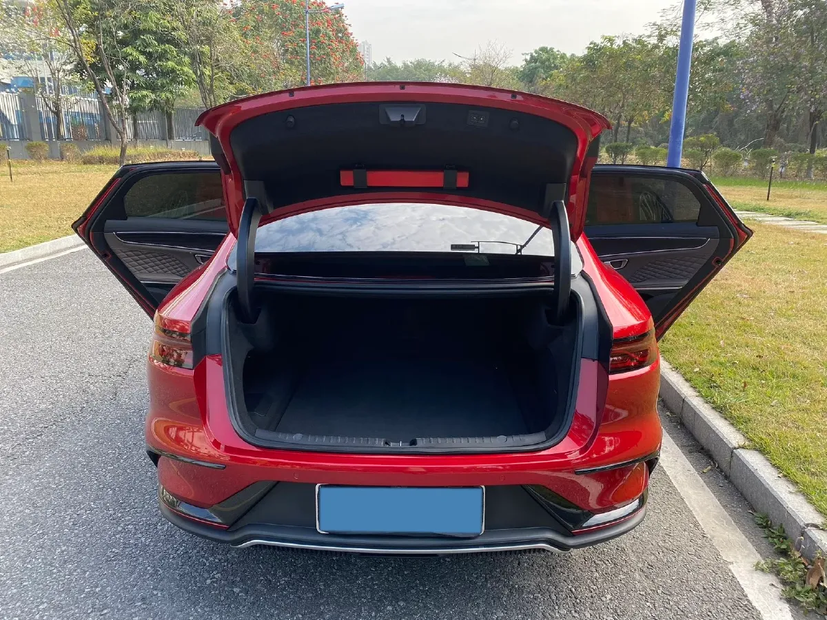 2022 Volkswagen Tiguan L 2.0T 186HP L4 7DCT,autocango,china used car exporter,china ev exporter,chinese used car exporter,chinese used ev exporter