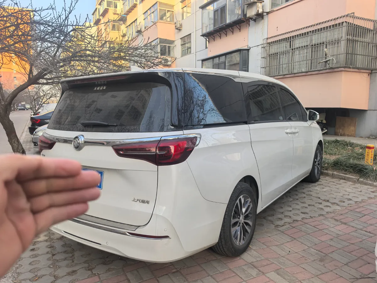 2022 Buick GL8 2.0T 237HP L4 9AT,autocango,china used car exporter,china ev exporter,chinese used car exporter,chinese used ev exporter
