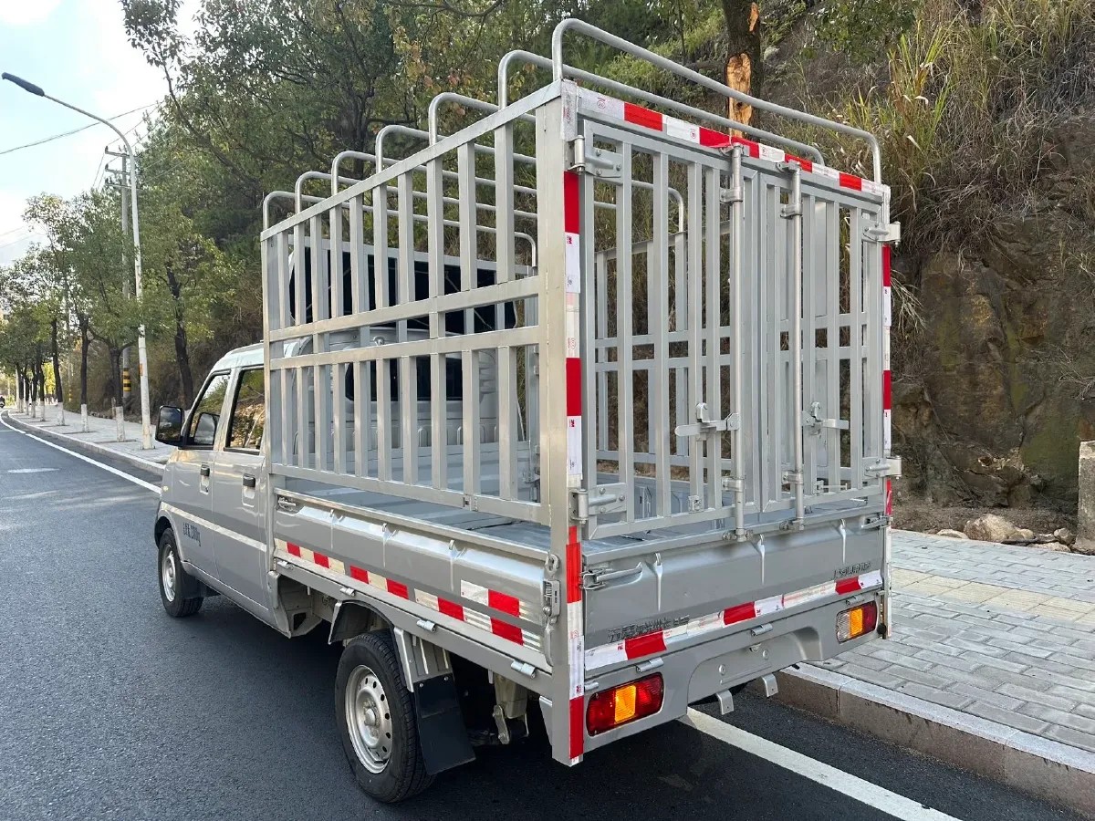 2023 WuLing RongGuang New Truck 2.0L 136HP L4 5MT,autocango,china used car exporter,china ev exporter,chinese used car exporter,chinese used ev exporter