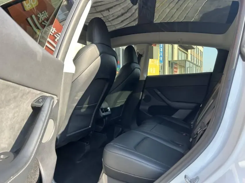 2023 Tesla Model Y BEV 78.4KWH,autocango,china used car exporter,china ev exporter,chinese used car exporter,chinese used ev exporter