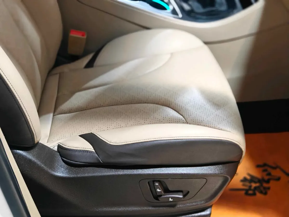 2017 Great Wall Wingle 5 2.0T 143HP L4 6MT,autocango,china used car exporter,china ev exporter,chinese used car exporter,chinese used ev exporter