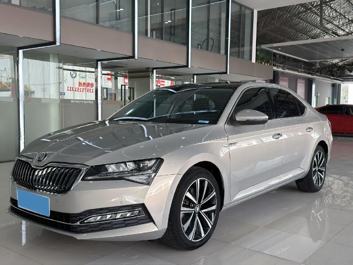 2022 Skoda Superb 1.4T 150HP L4 7DCT,autocango,china used car exporter,china ev exporter,chinese used car exporter,chinese used ev exporter