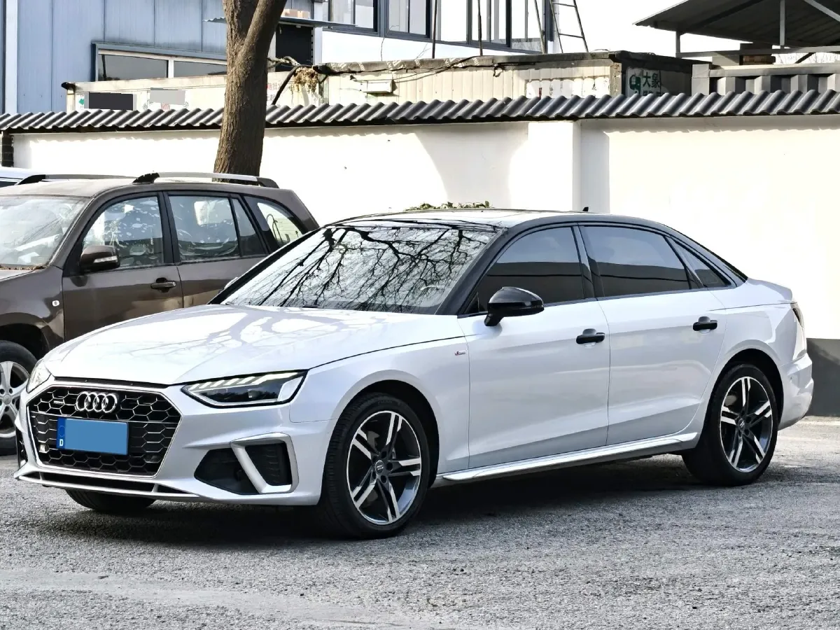 2020 Audi A4L 2.0T 190HP L4 7DCT,autocango,china used car exporter,china ev exporter,chinese used car exporter,chinese used ev exporter