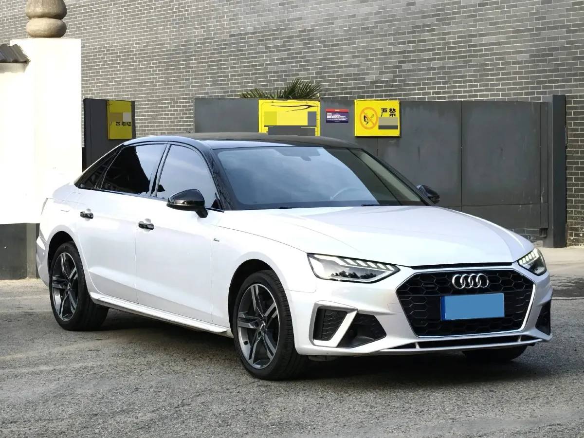 2020 Audi A4L 2.0T 190HP L4 7DCT,autocango,china used car exporter,china ev exporter,chinese used car exporter,chinese used ev exporter