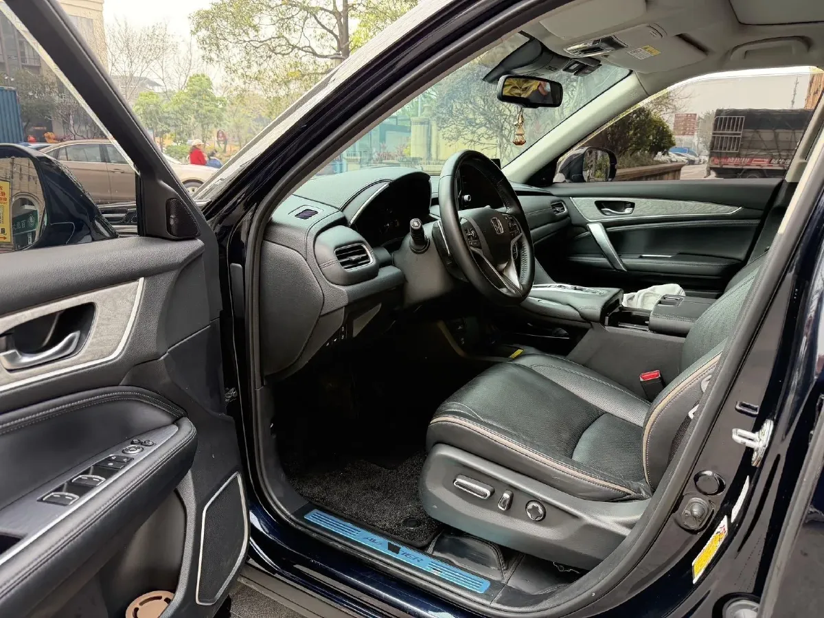 2023 Honda Avancier 2.0T 261HP L4 9AT,autocango,china used car exporter,china ev exporter,chinese used car exporter,chinese used ev exporter
