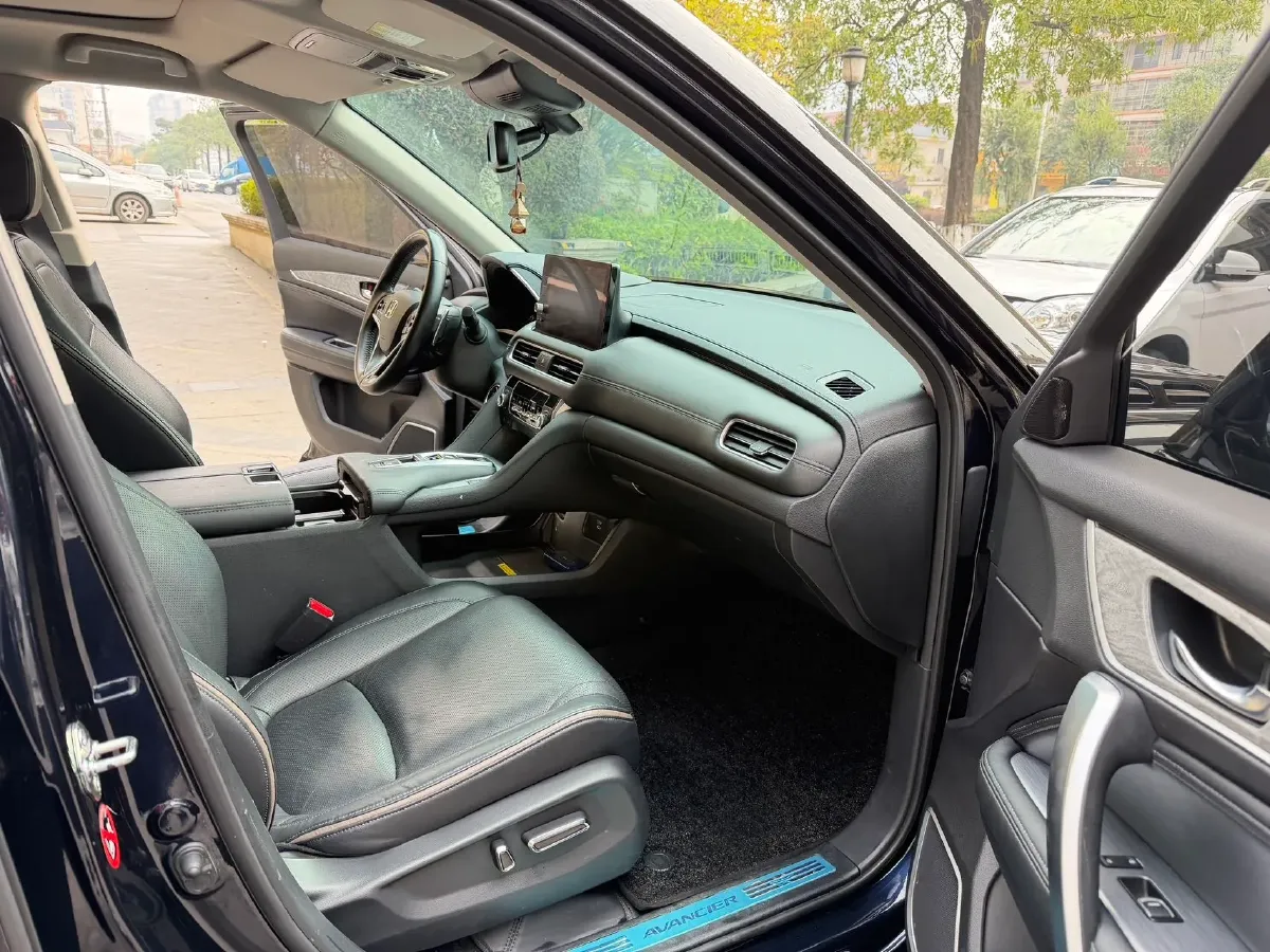 2023 Honda Avancier 2.0T 261HP L4 9AT,autocango,china used car exporter,china ev exporter,chinese used car exporter,chinese used ev exporter