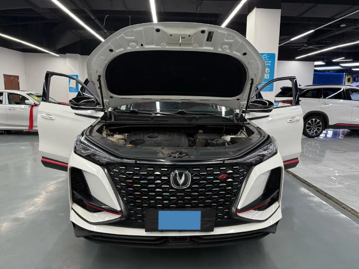 2020 ChangAn CS75 Plus 1.5T 178HP L4 6AT,autocango,china used car exporter,china ev exporter,chinese used car exporter,chinese used ev exporter