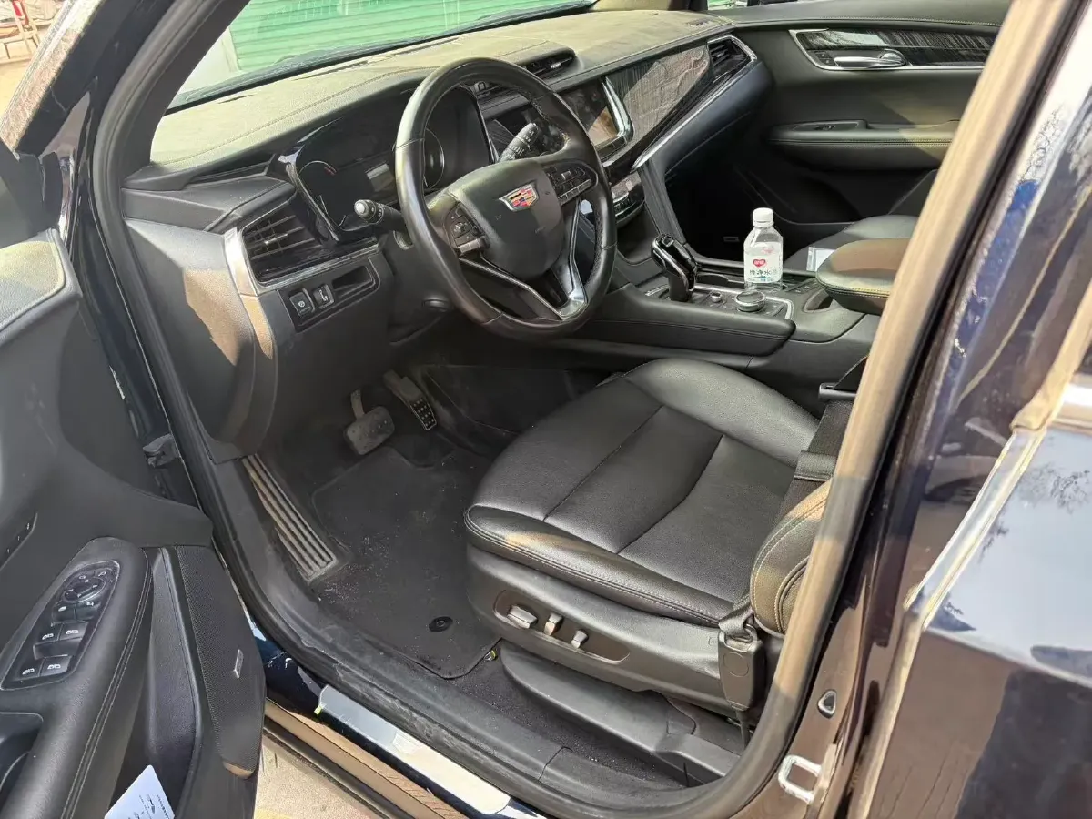 2021 Cadillac XT6 2.0T 237HP L4 9AT,autocango,china used car exporter,china ev exporter,chinese used car exporter,chinese used ev exporter