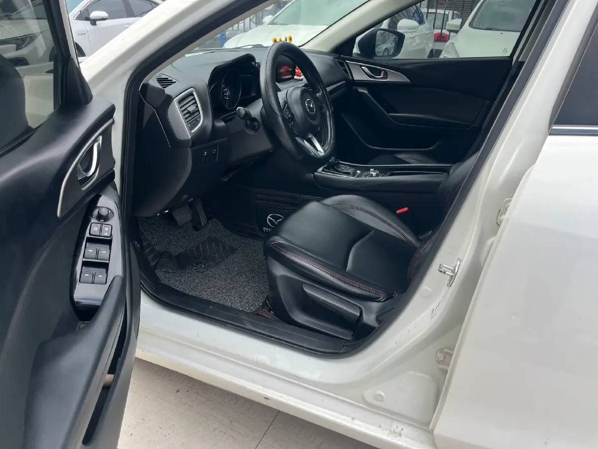 2017 Mazda 3 Axela 1.5L 117HP L4 6AT,autocango,china used car exporter,china ev exporter,chinese used car exporter,chinese used ev exporter