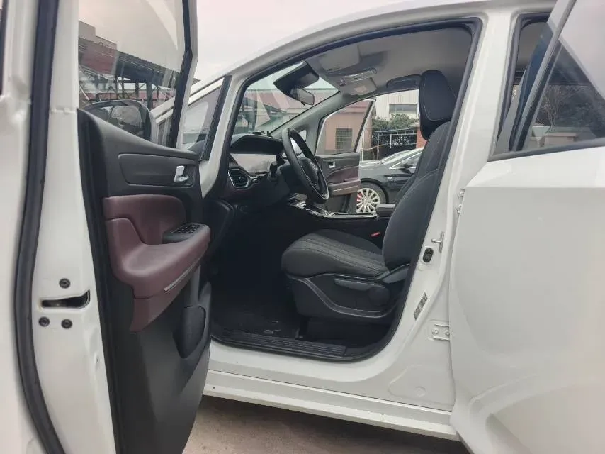 2023 GAC Trumpchi M6 1.5T 177HP L4 7DCT,autocango,china used car exporter,china ev exporter,chinese used car exporter,chinese used ev exporter