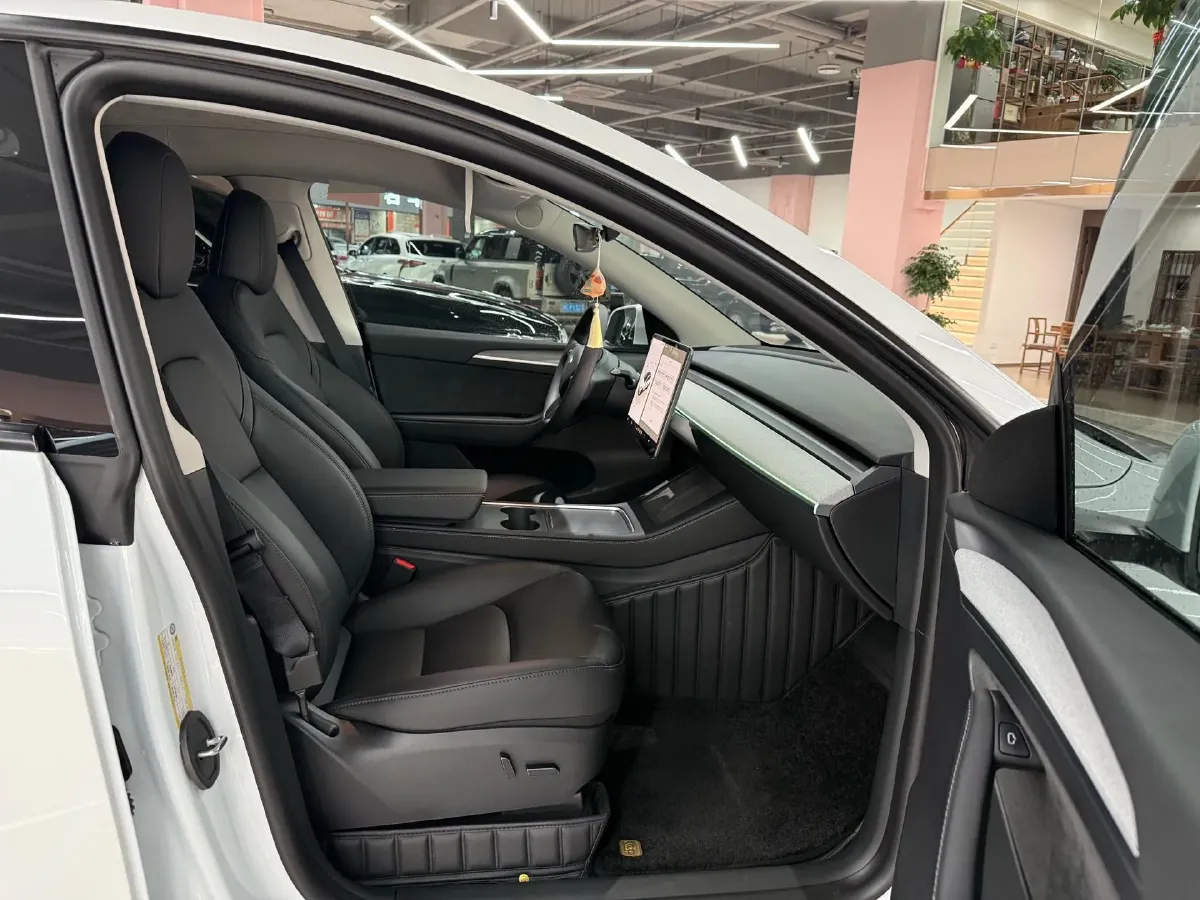 2024 Iveco OuSheng BEV 77.28KWH,autocango,china used car exporter,china ev exporter,chinese used car exporter,chinese used ev exporter