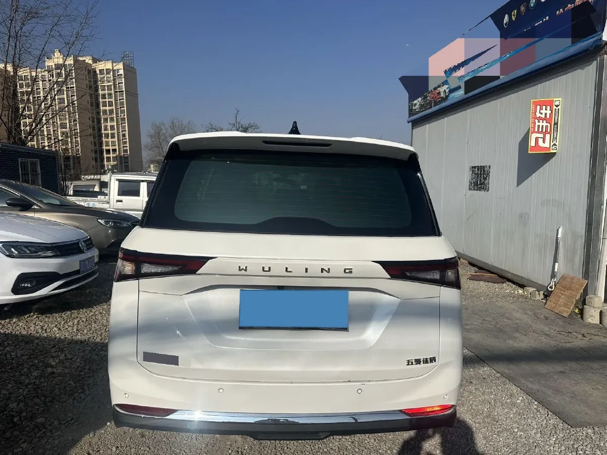 2022 WuLing JiaChen 1.5T 147HP L4 6MT,autocango,china used car exporter,china ev exporter,chinese used car exporter,chinese used ev exporter