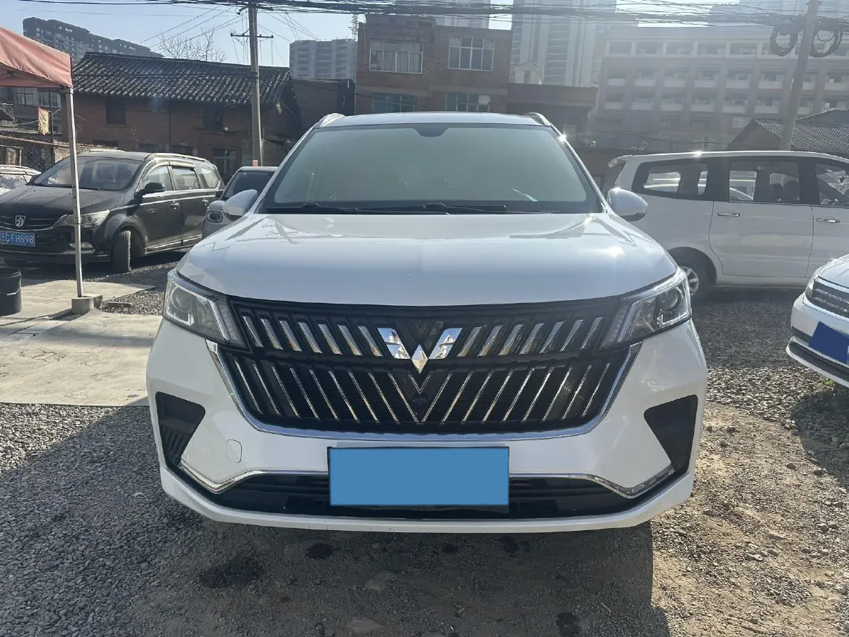 2022 WuLing JiaChen 1.5T 147HP L4 6MT,autocango,china used car exporter,china ev exporter,chinese used car exporter,chinese used ev exporter