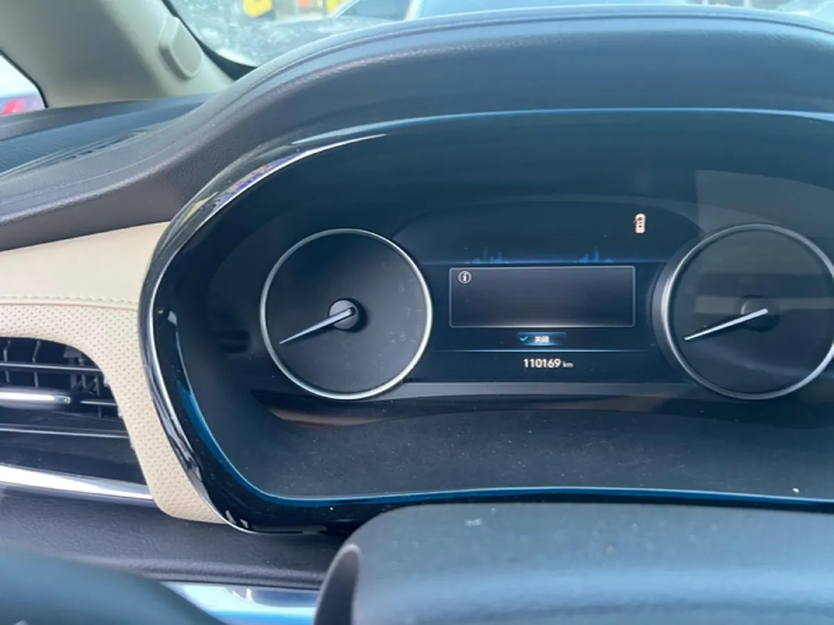 2023 Buick GL8 2.0T 237HP L4 9AT,autocango,china used car exporter,china ev exporter,chinese used car exporter,chinese used ev exporter