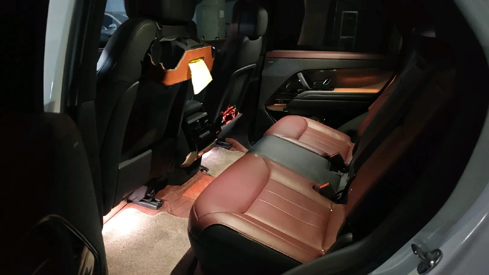 2024 Land Rover Range Rover Sport 3.0T 400HP L6 8AT,autocango,china used car exporter,china ev exporter,chinese used car exporter,chinese used ev exporter