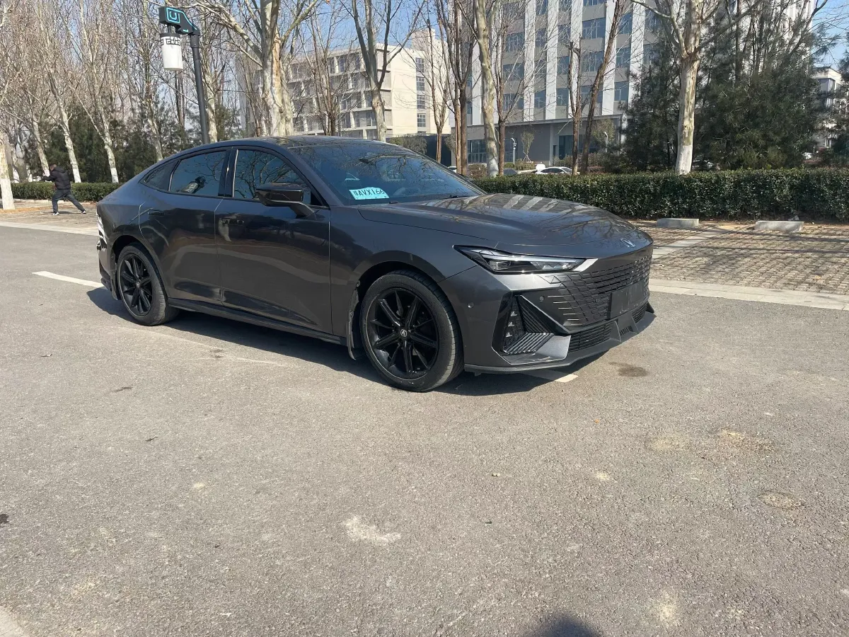 2022 ChangAn UNI-V 1.5T 188HP L4 7DCT,autocango,china used car exporter,china ev exporter,chinese used car exporter,chinese used ev exporter